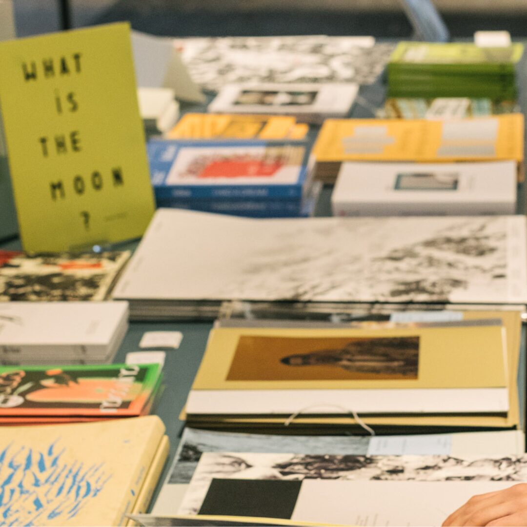 Hot People Read — Bookclub